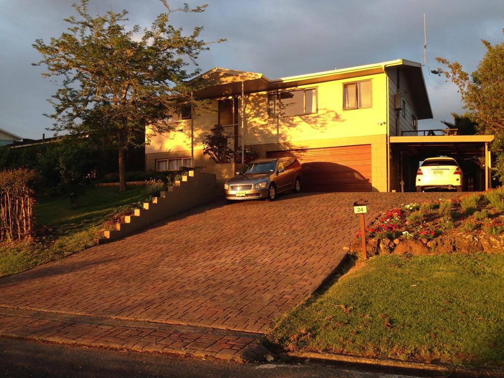 Baywaterviews Bed and Breakfast Haruru Eksteriør billede