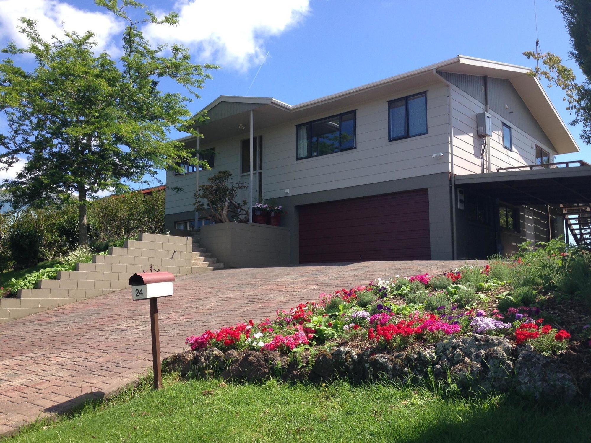 Baywaterviews Bed and Breakfast Haruru Eksteriør billede